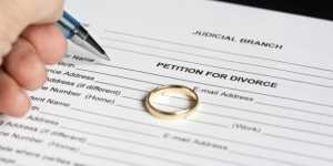آیا دادن حق طلاق به زن درست است